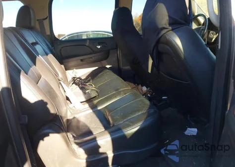 2011 Chevrolet Suburban 1500 Lt1 из США, поврежденный, VIN 1GNSKJE32BR385692